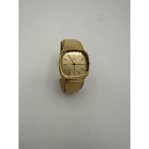 TIMEX Q Vintage 1982  Men's 32 mm Date Quartz Watch Gold Tone